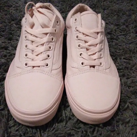 Vans - Picture 3 of 5